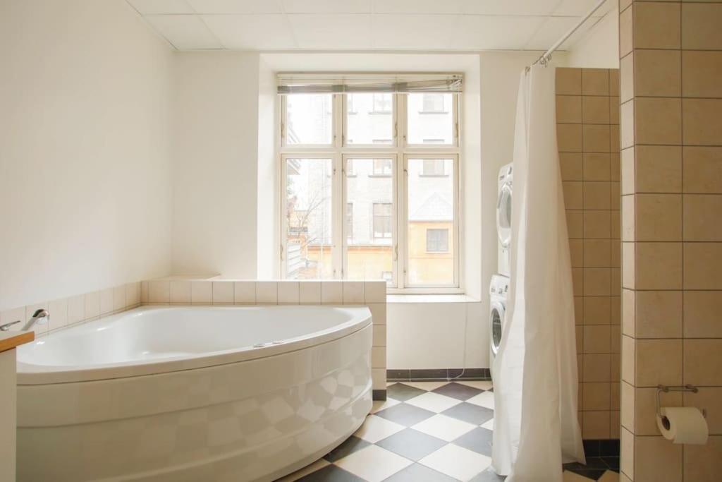 Large & Bright 3Br Apartment W Whirlpool Near Metro 코펜하겐 외부 사진