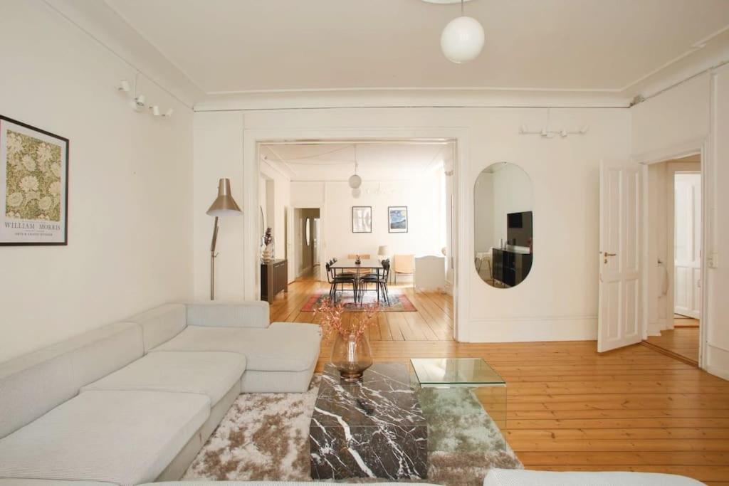 Large & Bright 3Br Apartment W Whirlpool Near Metro 코펜하겐 외부 사진